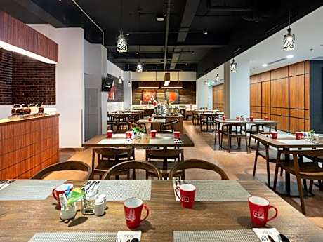 Hotel Neo Gading Solo
