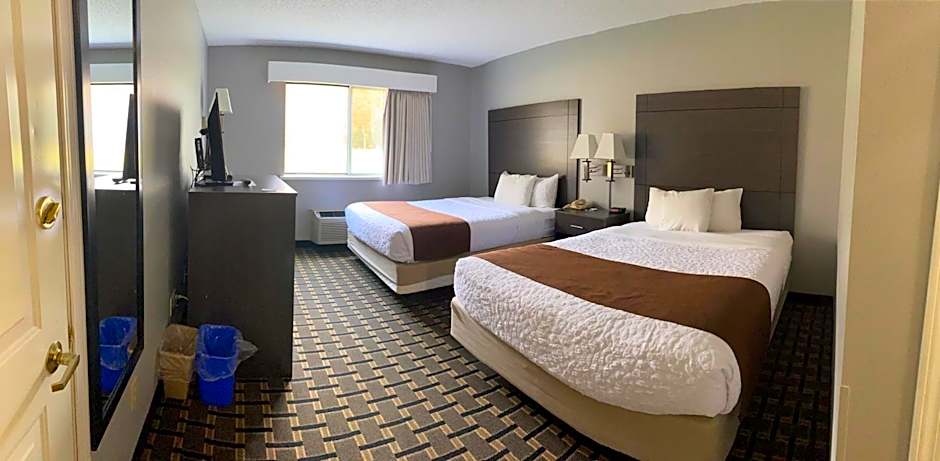 Adams Inn and Suites