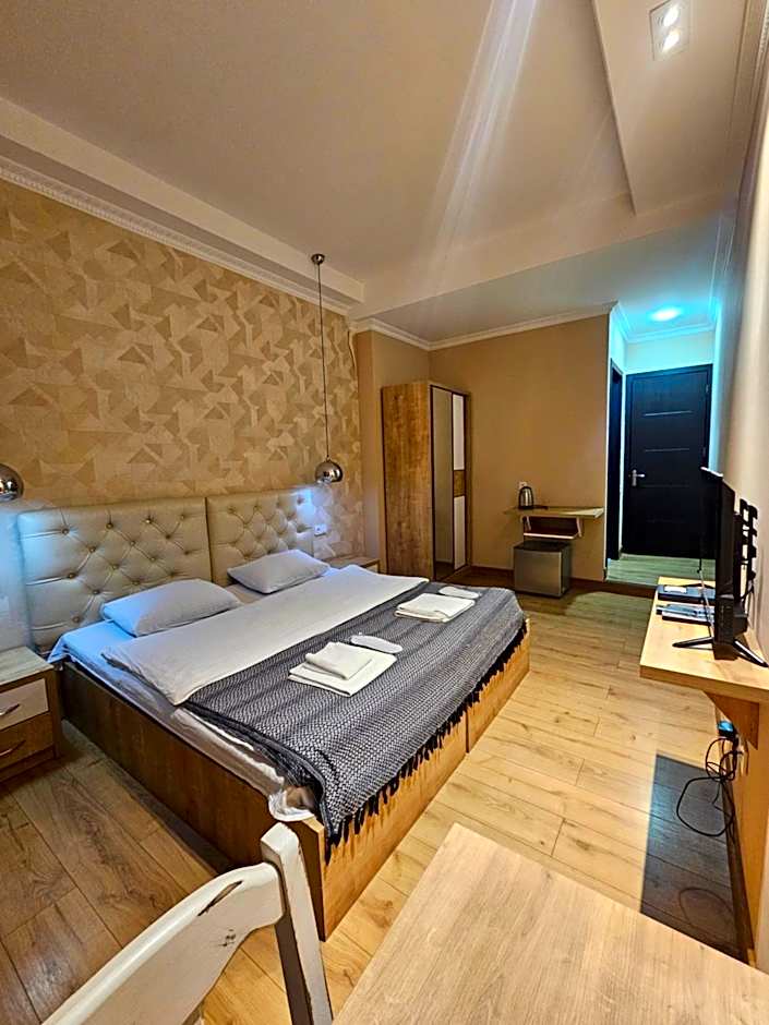 Happy Stay Hotel