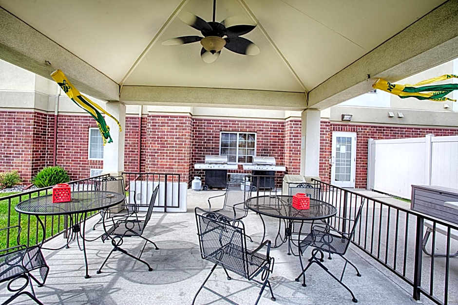 Candlewood Suites Fargo-North Dakota State University By IHG