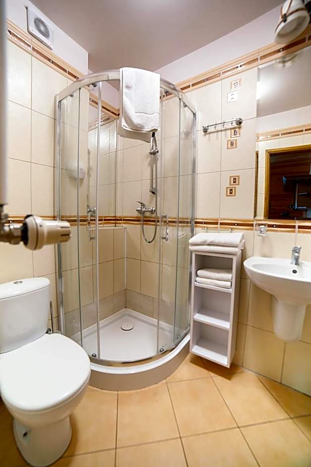 Hotel Dworek Wapionka