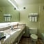 Howard Johnson Hotel&Conf Cntr by Wyndham Fullerton/Anaheim