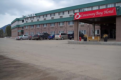 Causeway Bay Hotel Sparwood