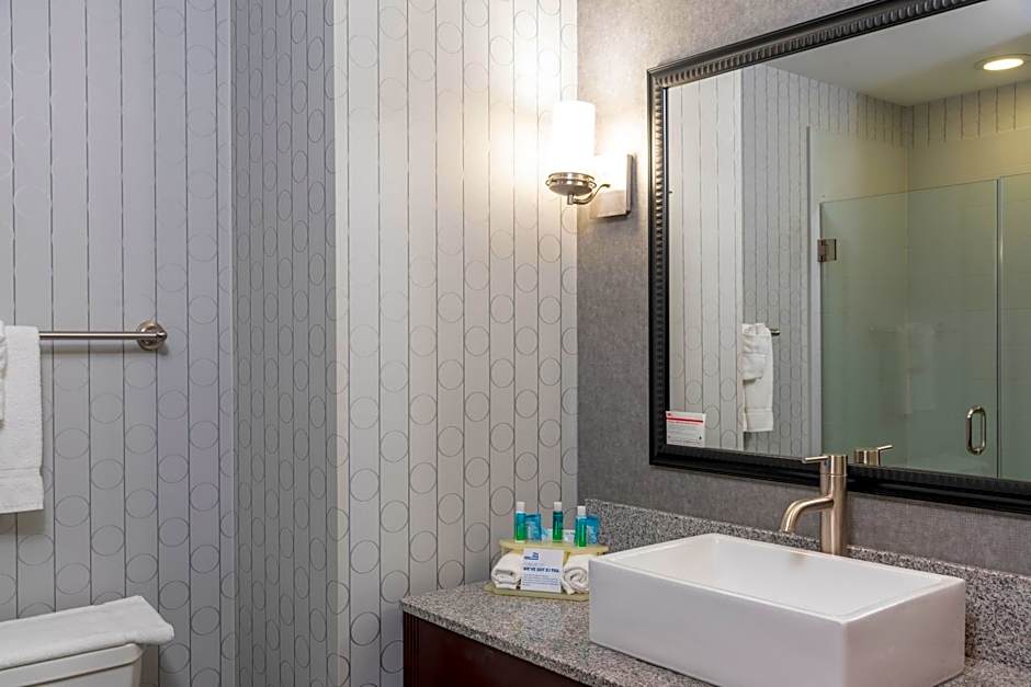 Holiday Inn Express & Suites Columbus - Polaris Parkway / COLUMBUS By IHG