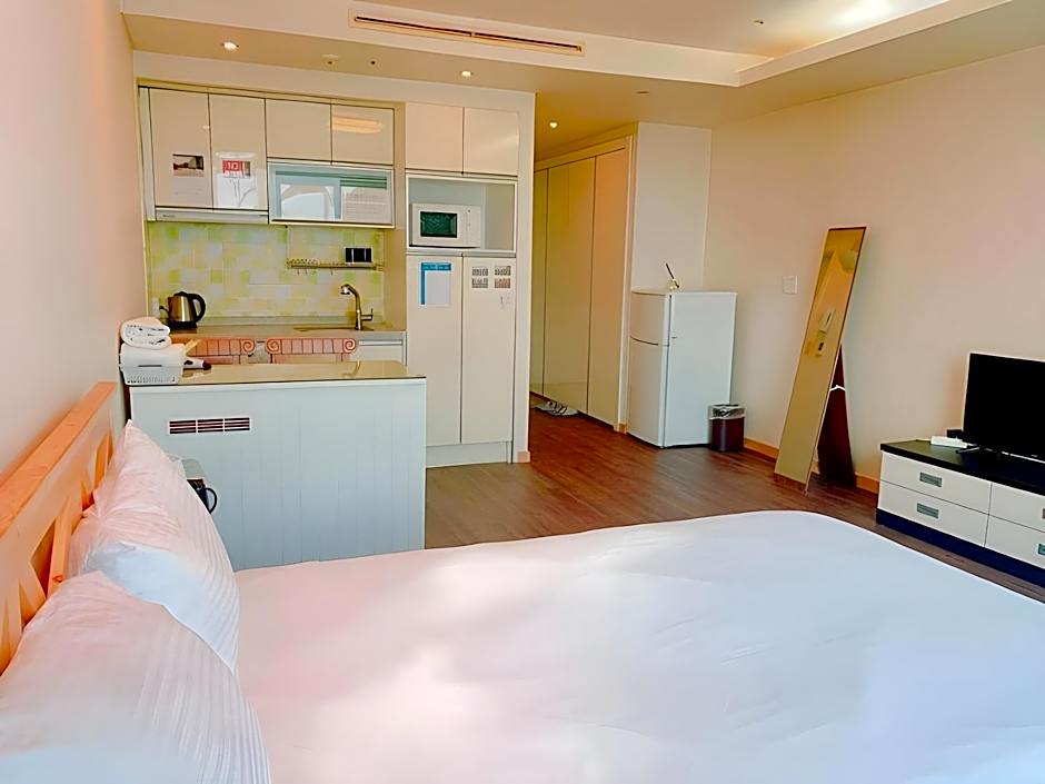 Incheon Airport Gogo House