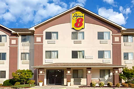 Super 8 by Wyndham Lynchburg VA
