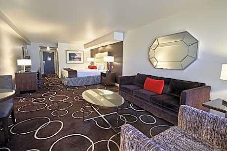 Petite Suite, 1 King Bed