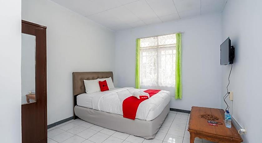 RedDoorz Syariah near RSUD Cimacan