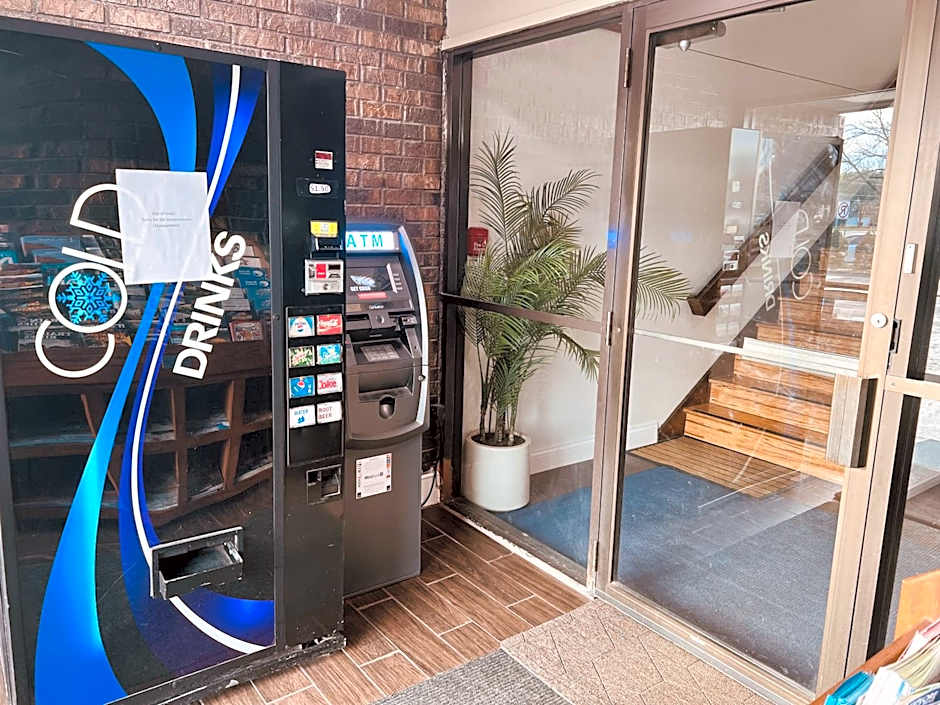 Travelodge by Wyndham Valleyfair Shakopee