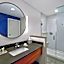 Fairfield Inn & Suites by Marriott Orlando Flamingo Crossing/Western Entrance
