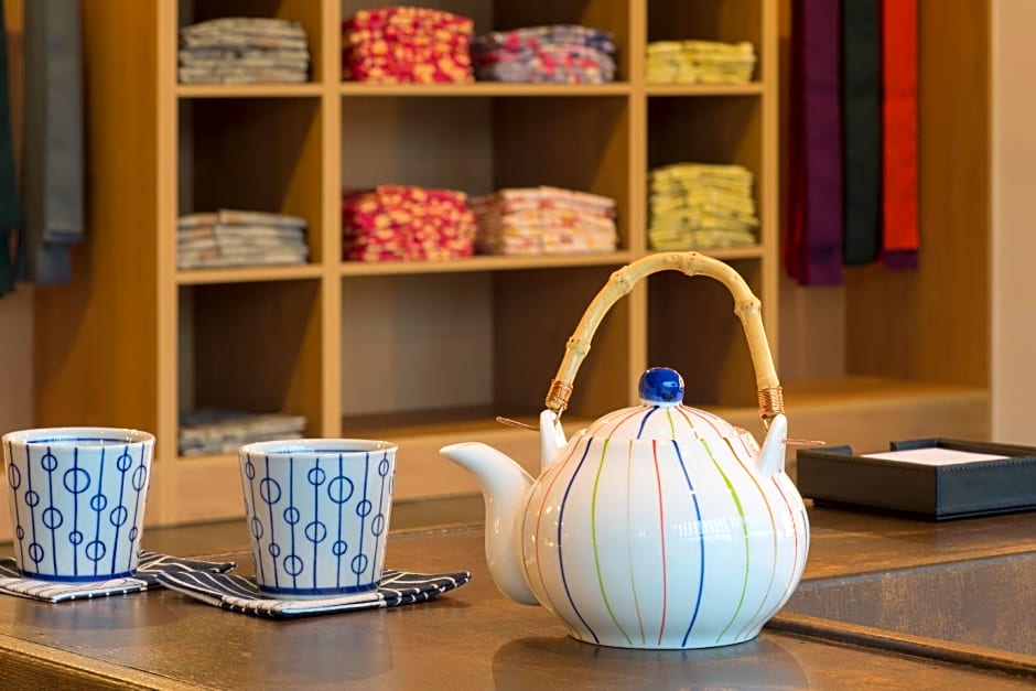 Tomonoya Hotel & Ryokan