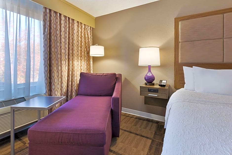 Hampton Inn By Hilton Waterbury