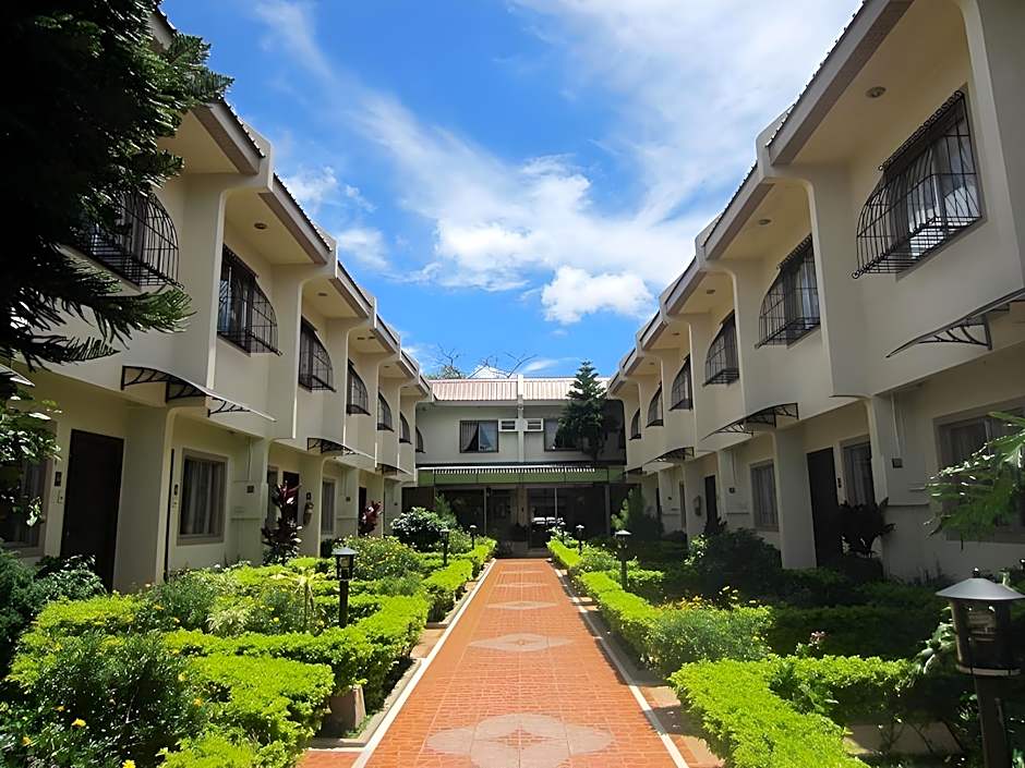 Baguio Holiday Villas