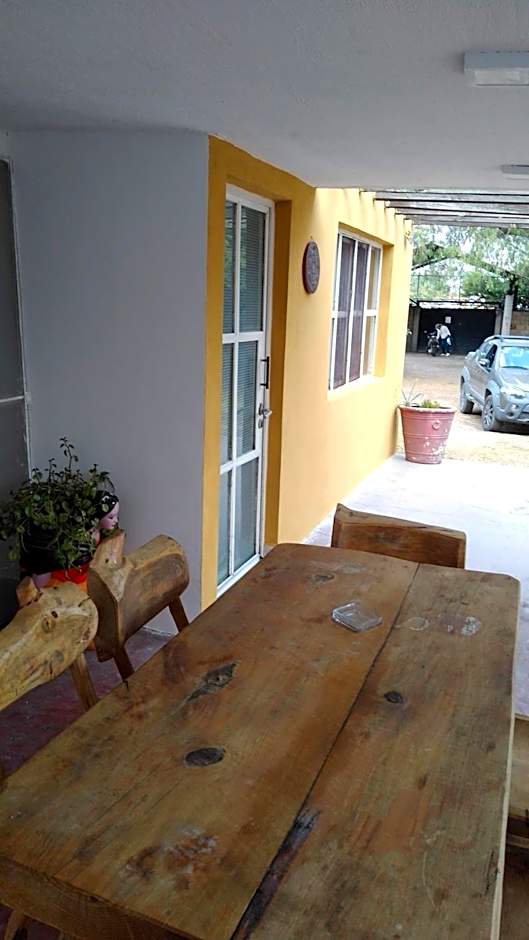 Finca Mc'Clau Teotihuacan, Casa residencial entera