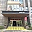 Yiju Hotel (Ningbo Southern Business District Mingzhou Hospital)