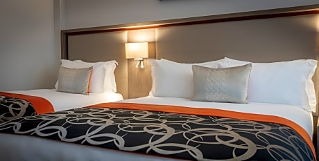 Deluxe Room Double and Single Bed