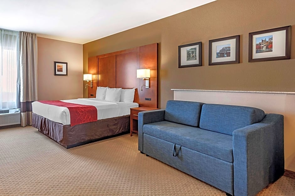 Photo 1 of 2 of 1 Queen Bed Suite, Accessible
