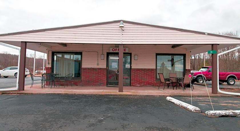 OYO Hotel Dalton PA I-81