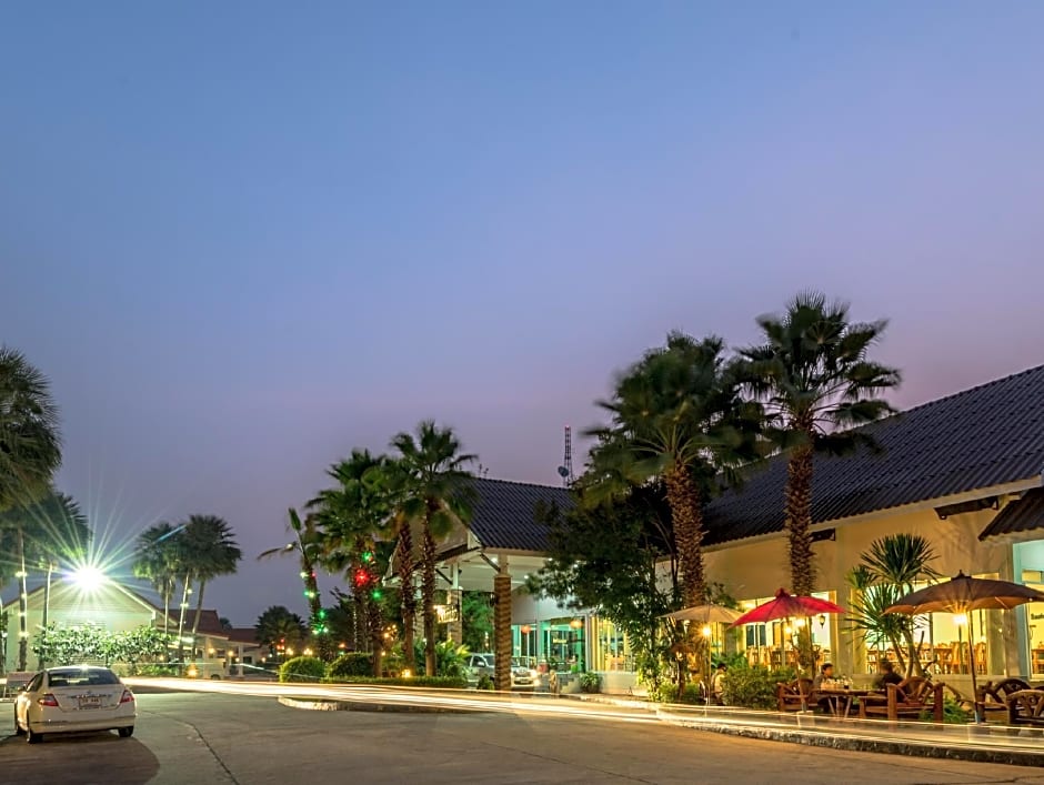 Martina Hotel (SHA Extra Plus)