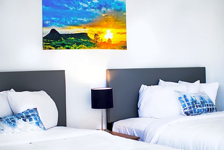 Blue Sage Inn & Suites