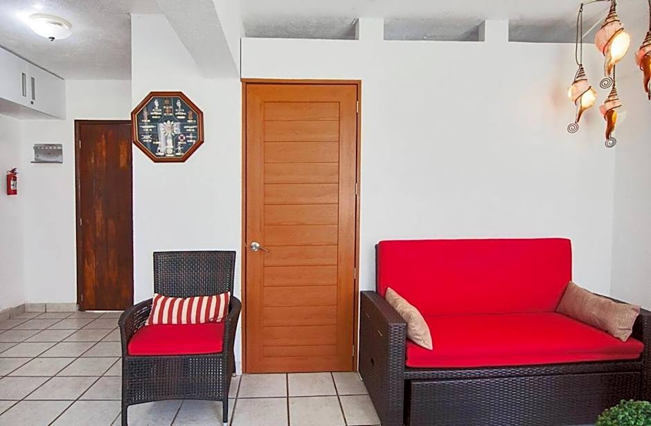 Marina Suites by Andiani Travel