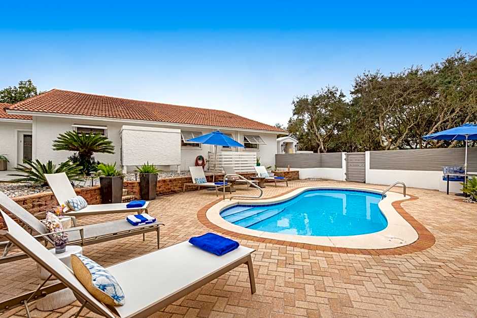 Photo 1 of 48 of Seaview Hideaway
