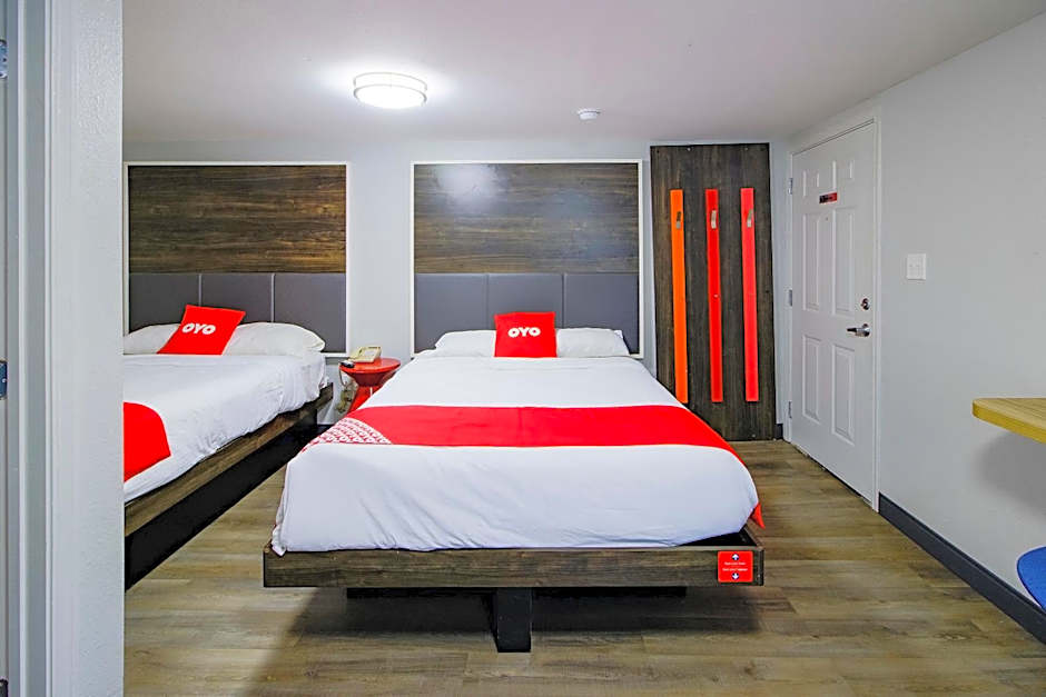 OYO Hotel Sulphur LA Hwy 90 West