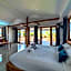 Le Grand Bleu Hotel