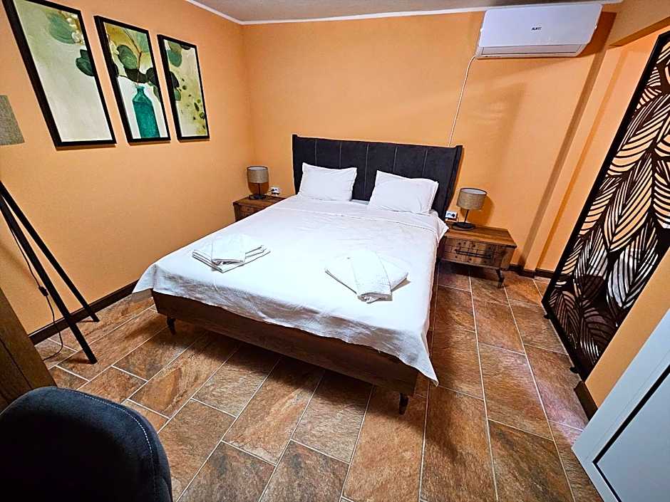 Alen Mak Forest Hotel