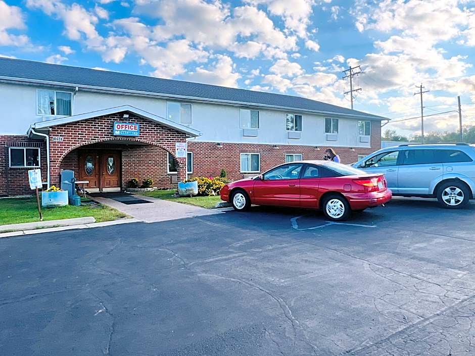 Villa Inn Motel Near Hwy 12 WI Capital O