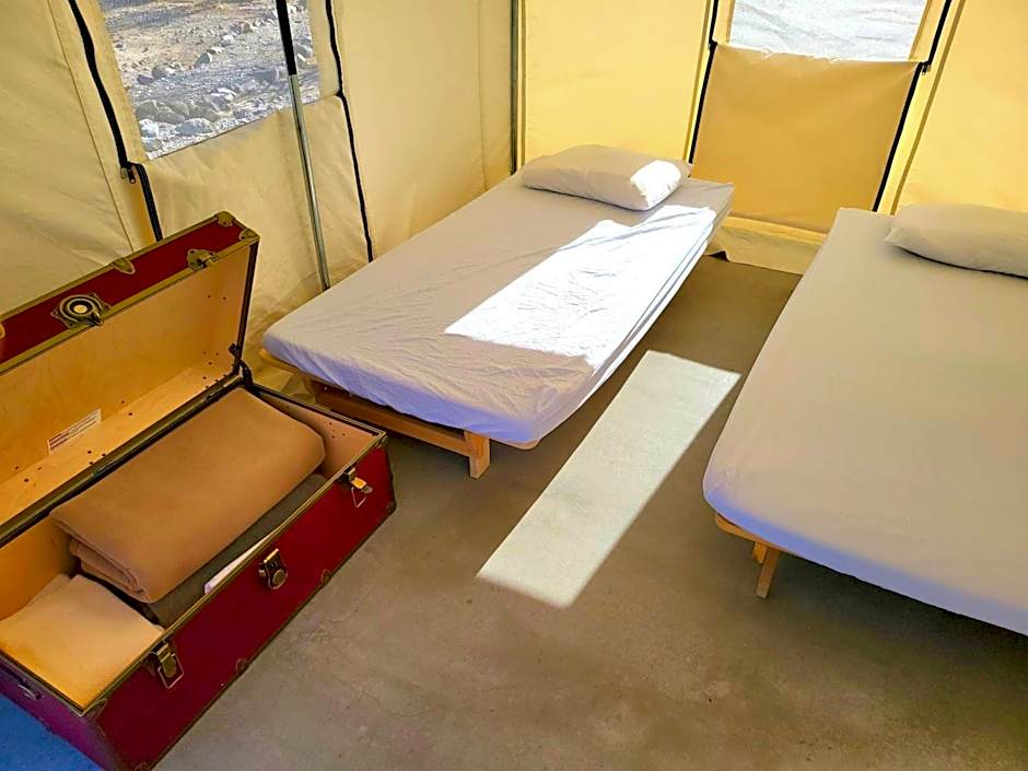 Panamint Springs Motel & Tents