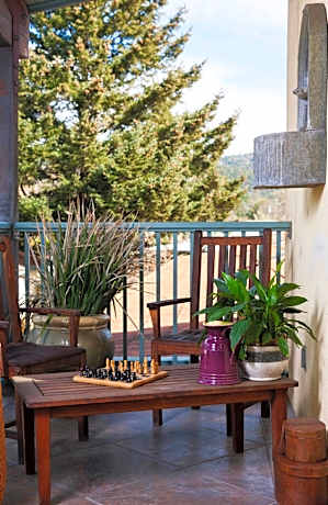 Sonoma Queen (Upper Level)