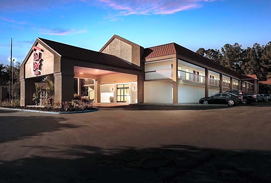 Red Roof Inn Tupelo