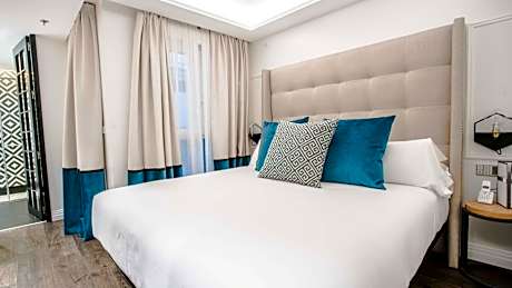 Interior Double Room