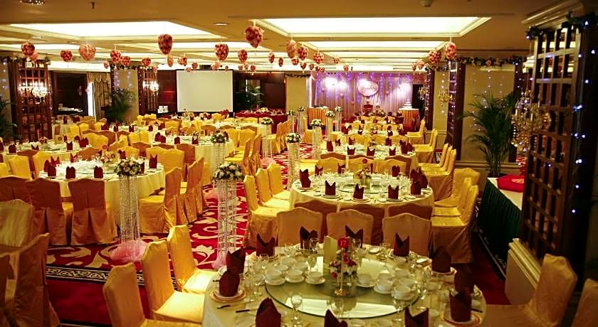 Grand International Hotel