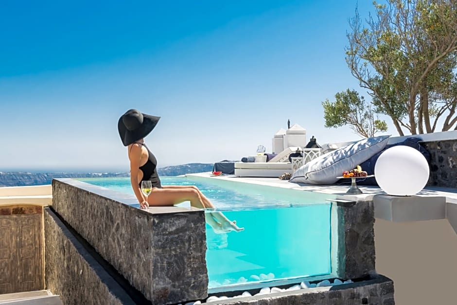 Mythical Blue Luxury Suites