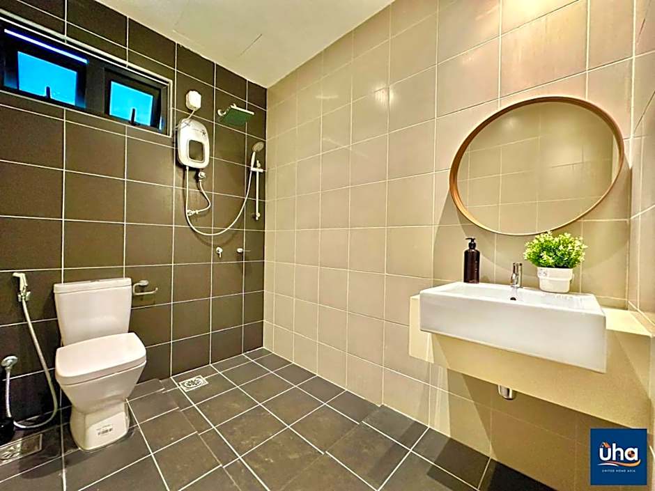 Meridin Medini Iskandar Puteri by RR JBcity