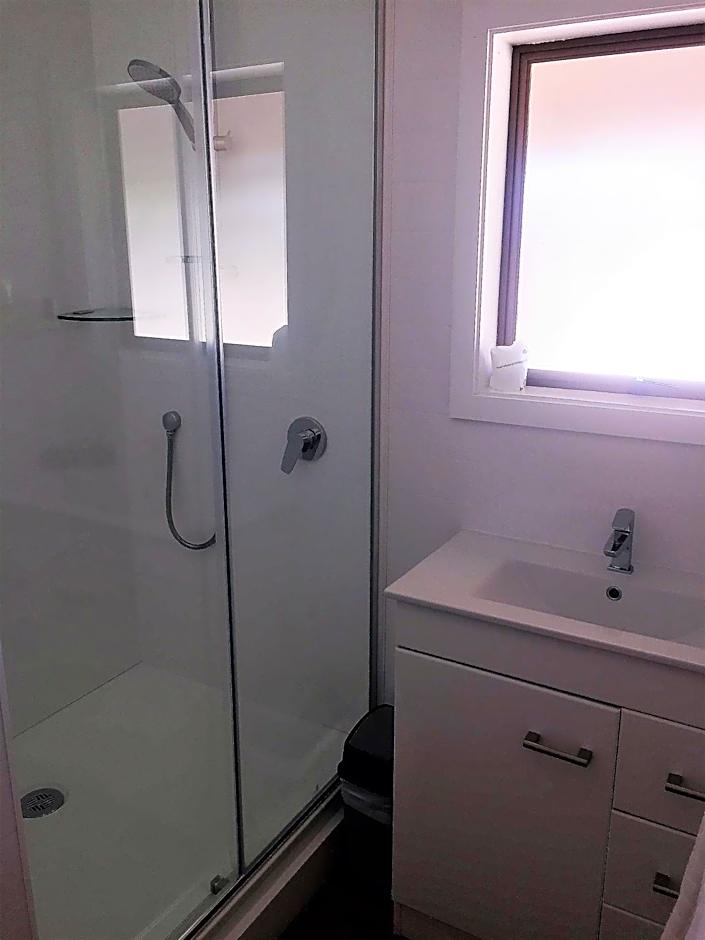 Fairway Motel & Apartments