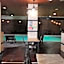 Townhouse Oak Vera Hotel Near Clark International Airport