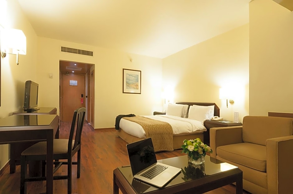 Le Commodore Hotel