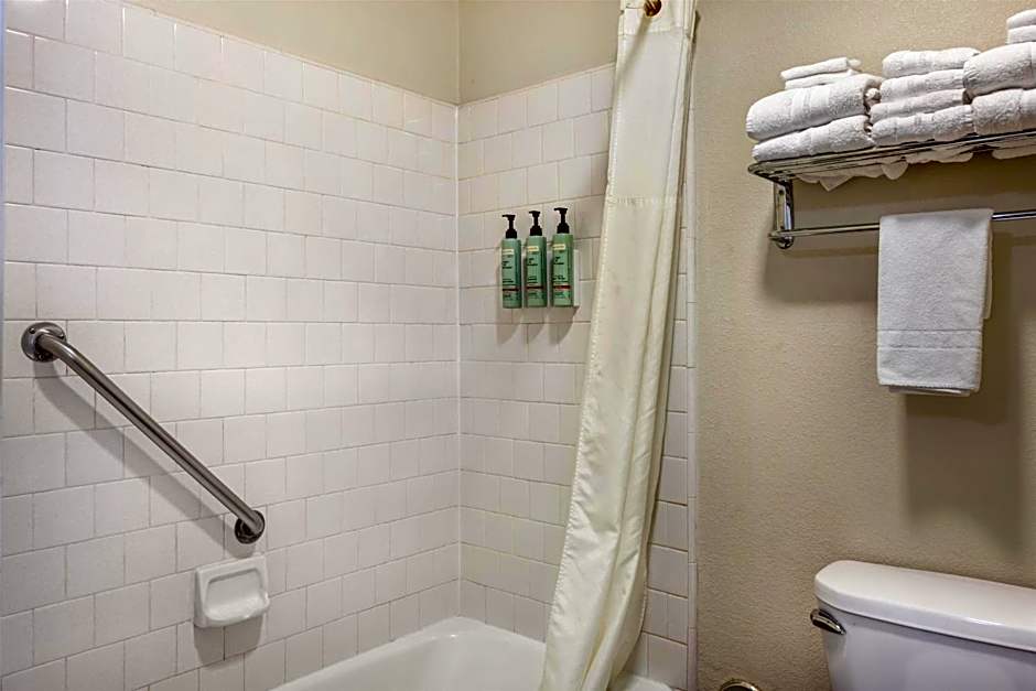 Best Western Town & Country Lodge