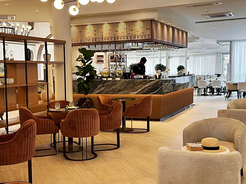 The King Jason Paphos - Designed for Adults