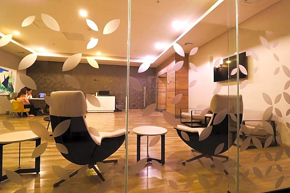 QUARTZ HOTEL & SPA