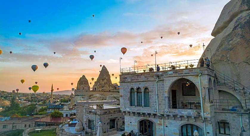 Secret Hill Cave Suites