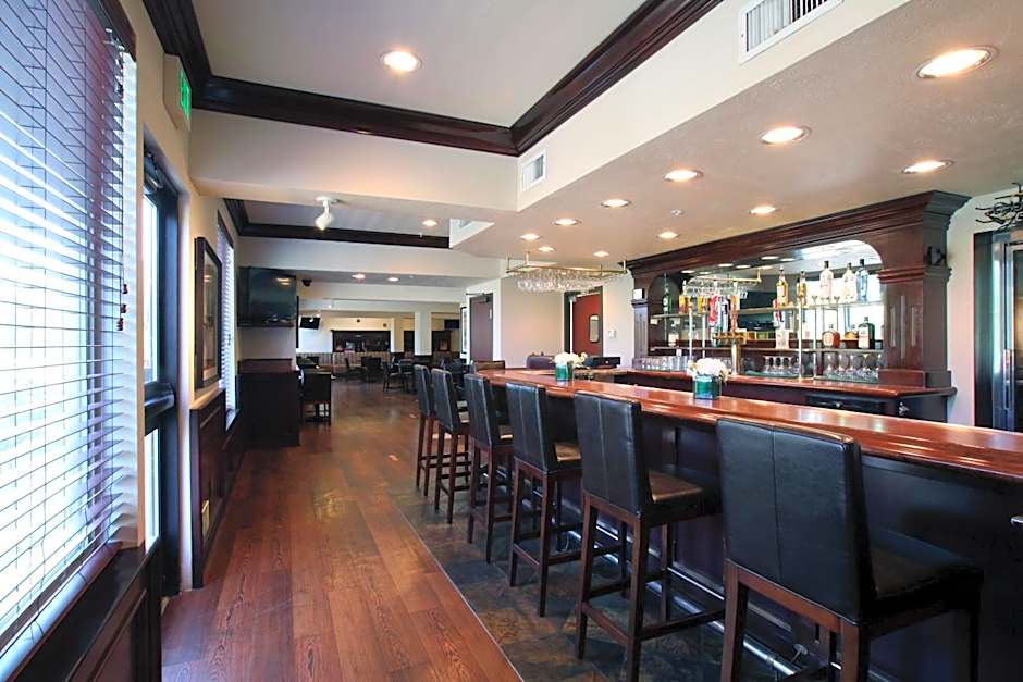 Oxford Suites Spokane Valley