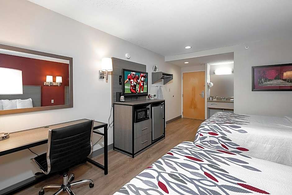 Red Roof Inn Clifton Park