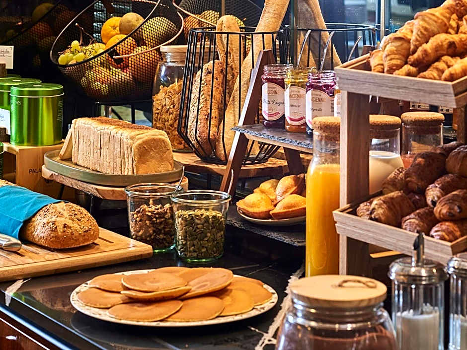 Mercure Paris Butte Montmartre Basilique