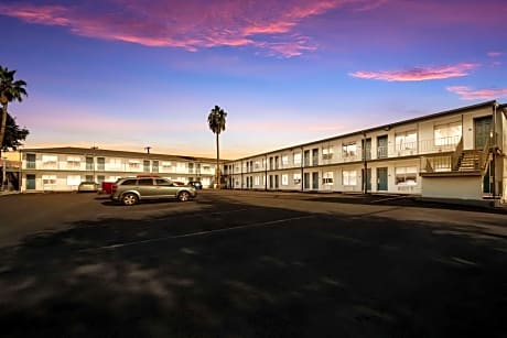 SureStay Hotel by Best Western San Antonio Riverwalk