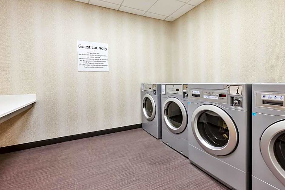 Holiday Inn & Suites Toledo Southwest - Perrysburg by IHG