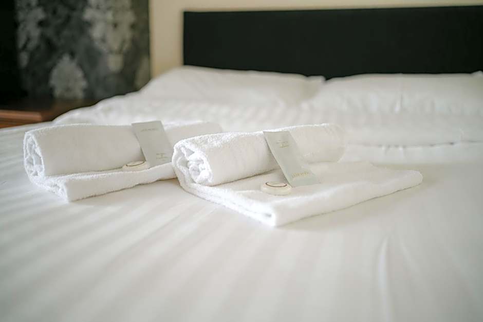 The Chimes on the Sea